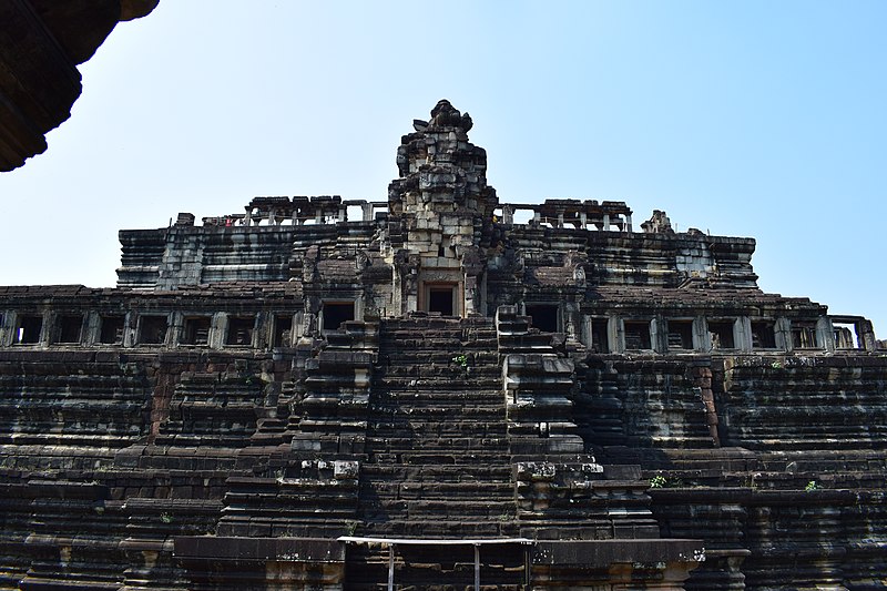 File:Angkor Thom (40365950371).jpg