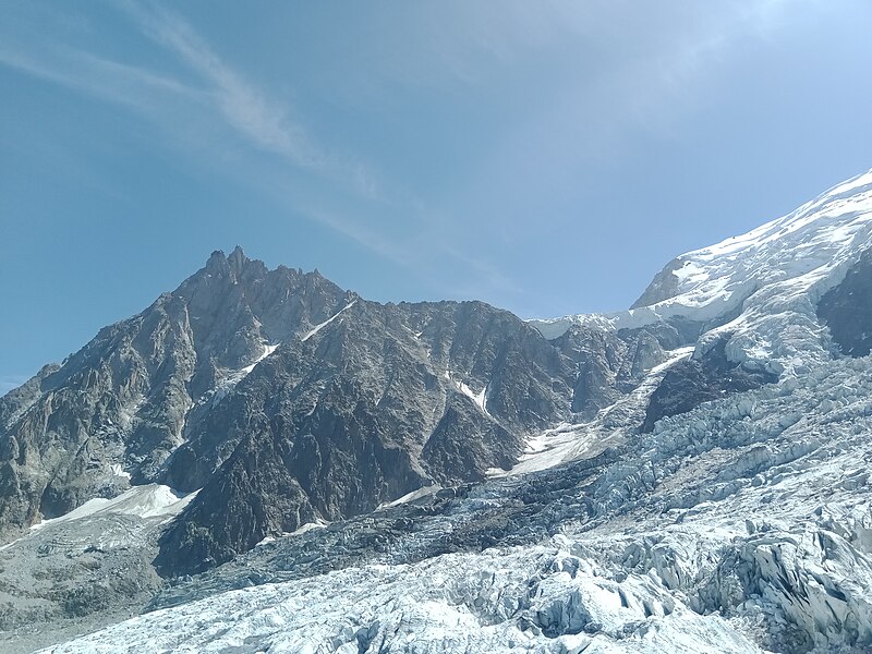 File:Arête des Cosmiques @ La Jonction 02.jpg