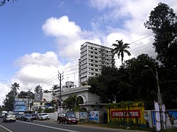 Ein Hochhaus-Unterbau in Polayathode, Stadt Kollam