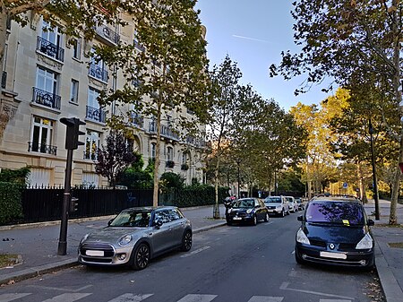 Avenue Barbey d'Aurevilly Paris