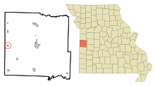 Bates County Missouri Beépített és be nem épített területek Amoret Highlighted.svg