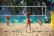 Deutsch: Beachvolleyball bei den Olympischen Jugendspielen 2018; Tag 8, 14. Oktober 2018; Mädchen, Achtelfinale – Bolivien-Puerto Rico 0:2 (18–21/18–21 ) English: Beach volleyball at the 2018 Summer Youth Olympics at 14 October 2018 – Girls Round of 16 – Bolivia-Puerto Rico 0:2 (18–21/18–21 )