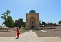 Bibi Honim Mausoleum (220522783).jpeg