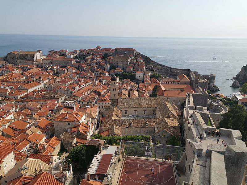 File:Blick über Dubrovnik 2019-08-23 16.jpg