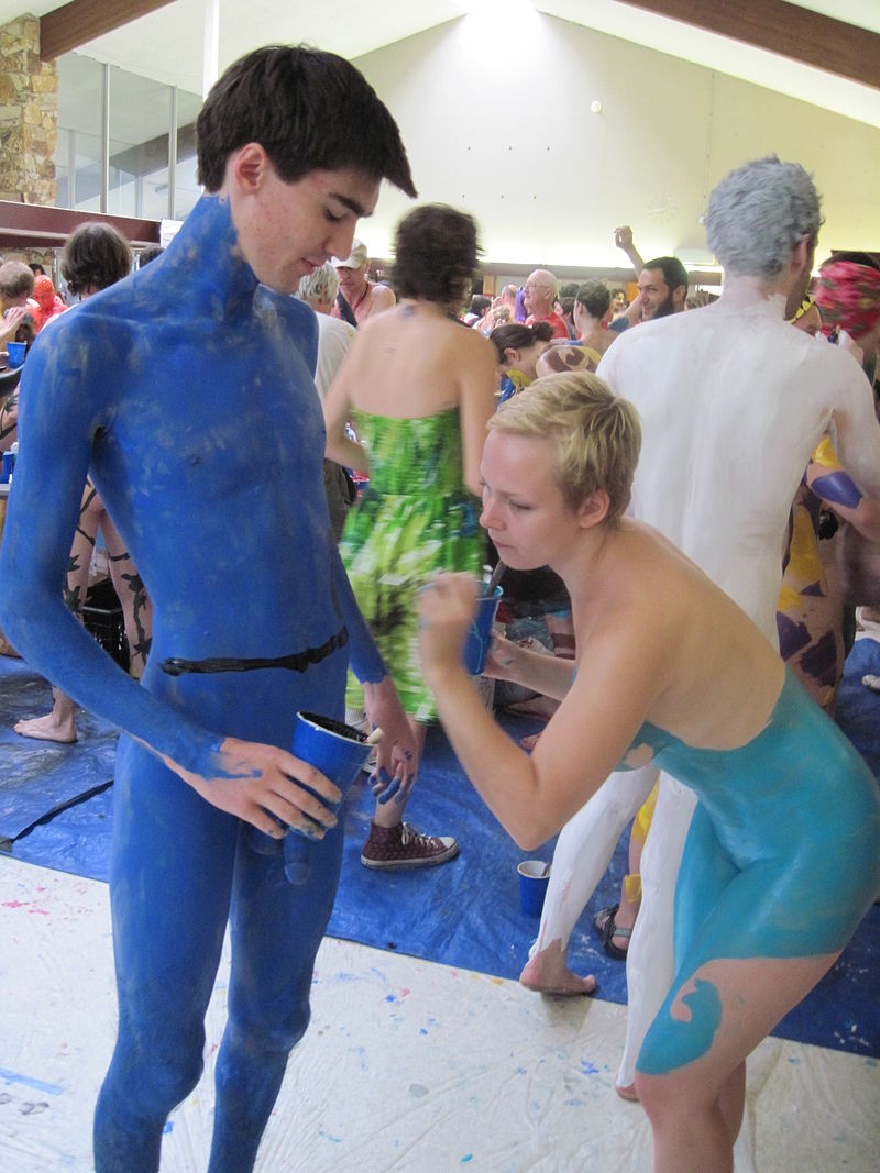 File:Body painting - Multitasking.jpg - Wikimedia Commons