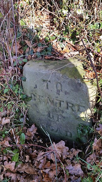 File:Boundary Stone - geograph.org.uk - 6039636.jpg