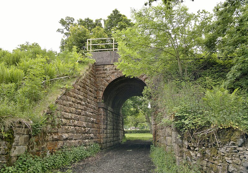 File:Bridge carrying Buxton - Manchester railway at Combs - geograph.org.uk - 3522493.jpg