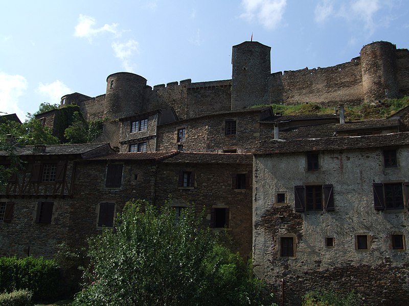 File:Brousse-le-Château - Château 11.jpg