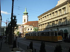 V. és IX. kerület, Vámház körút (háttérben a Kálvin téri református templom)