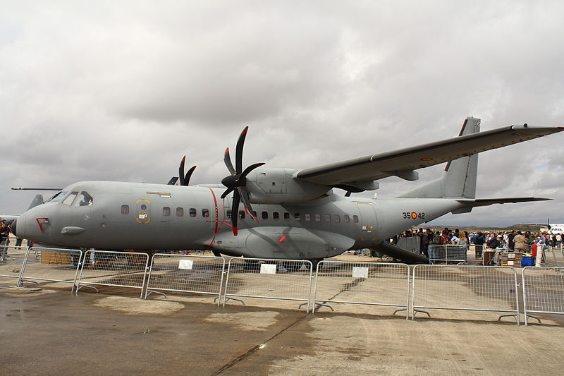 File:CASA C-295M (T.21-04 - 35-42) del Ala 35 del Ejército del Aire, con base en Getafe (15538704575).jpg