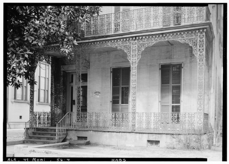 File:CAST IRON WORK IN FRONT OF HOUSE - Horta-Semmes House and Fence, 802 Government Street, Mobile, Mobile County, AL HABS ALA,49-MOBI,56-4.tif