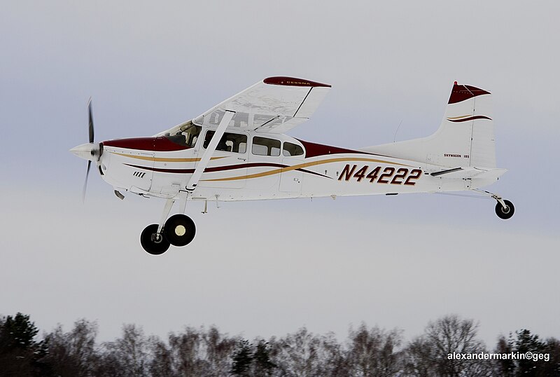 File:Cessna185 N44222. Russia. Airfield Shevlino. (12256474996).jpg