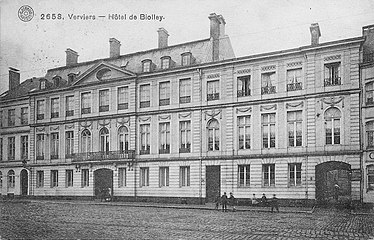 Hôtel de Biolley, Place de Sommeleville.