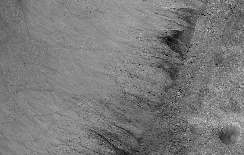 File:Close-up of Green Crater Gullies.JPG