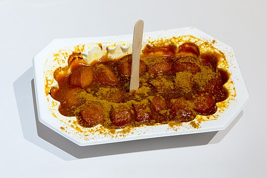 Currywurst as a supermarket-shelf product to prepare at home