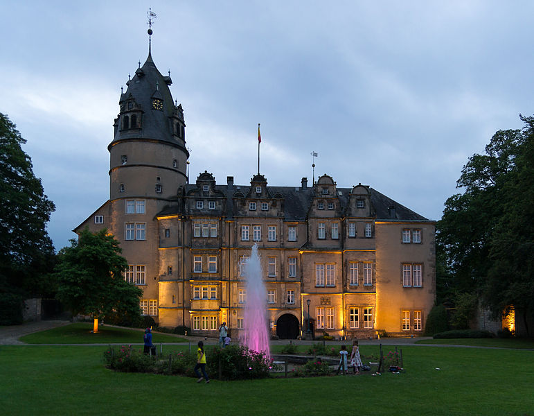 File:Detmold - 2014-08-08 - Schloss (3).jpg