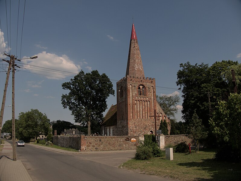 Plik:Dorfkirche Nowielin von Nord-Westen gesehen.jpg