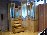Dornbuschkirche Orgel 2.jpg