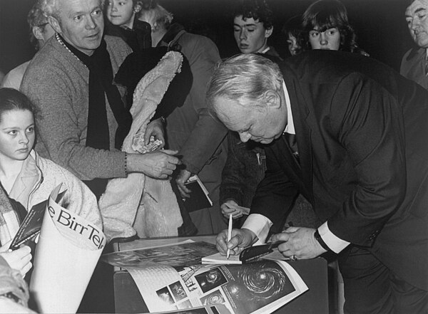 Patrick Moore signing his book "The Astronomy of Birr Castle" at NIHE – 1985