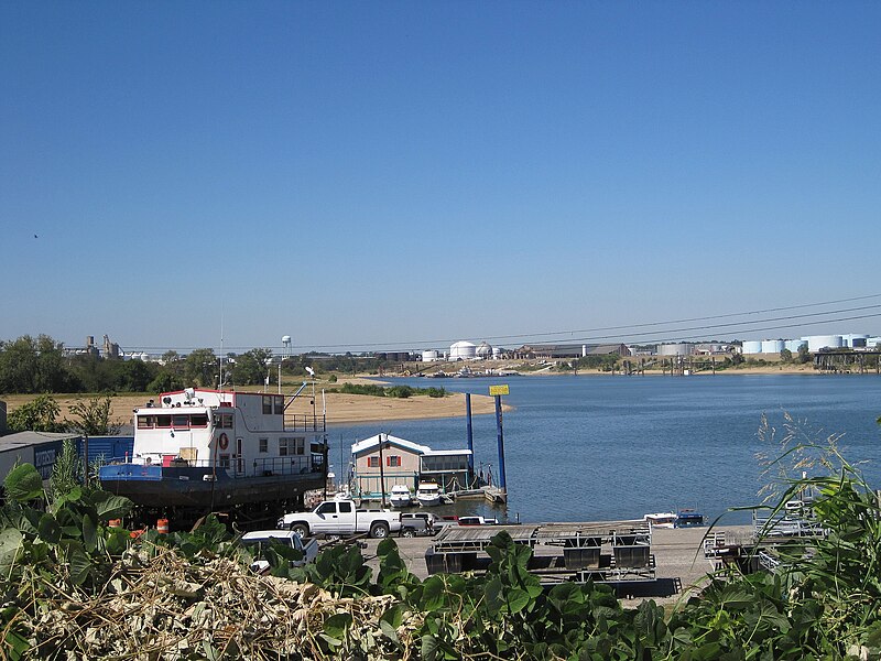 File:Dr Martin Luther King Jr Park I-55 Exit 9 W Mallory Ave Memphis TN 16.jpg