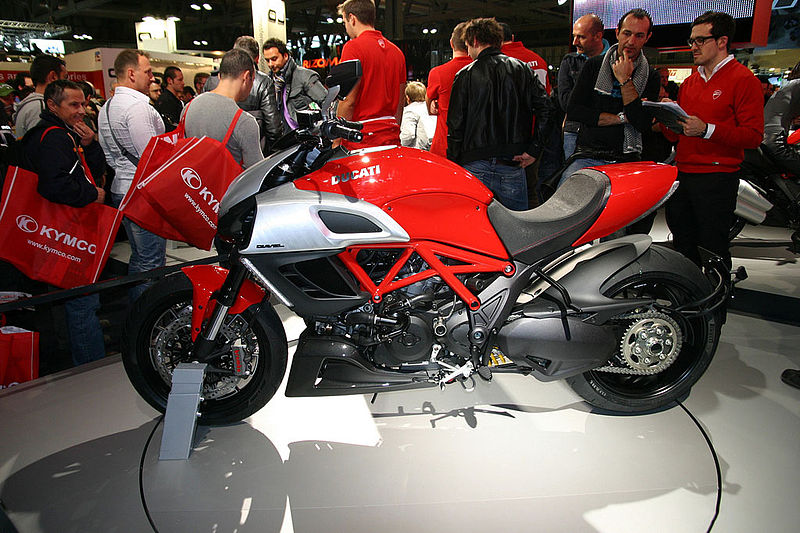 File:Ducati Diavel 2.jpg