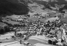 Aerial view (1957) ETH-BIB-Zweisimmen-LBS H1-020085.tif