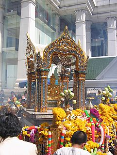 Erawan Shrine Shrine in Bangkok to Phra Phrom