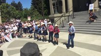 Arquivo: Rally Families Belong Together, Redwood City.webm