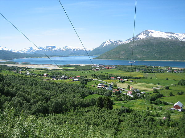 View of Fjelldal in the summer