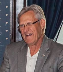 Former Saskatchewan Senator Bob Peterson.jpg