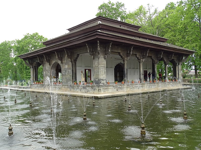 File:Garden Scene - Shalimar Bagh Garden - Srinagar - Jammu & Kashmir - India - 02 (26809030466).jpg