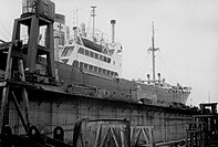 MS Bernhardt Howaldt im Schwimmdock der Bremer Vulkan Werft - 1958