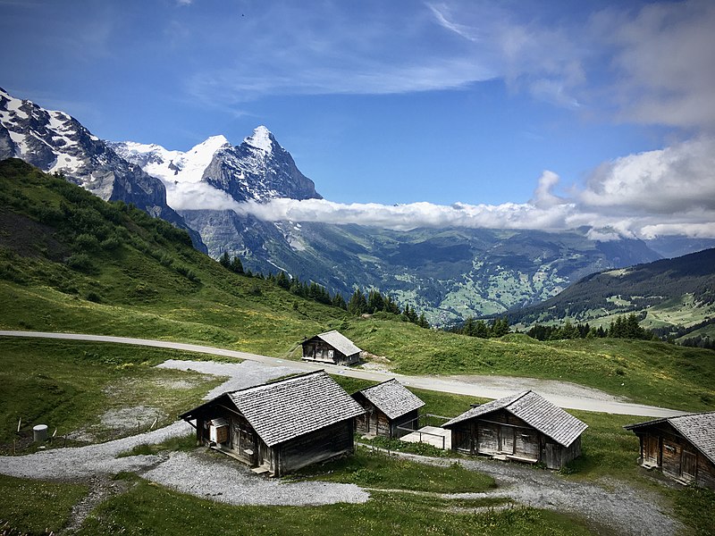 File:Grindelwald cottages.jpg