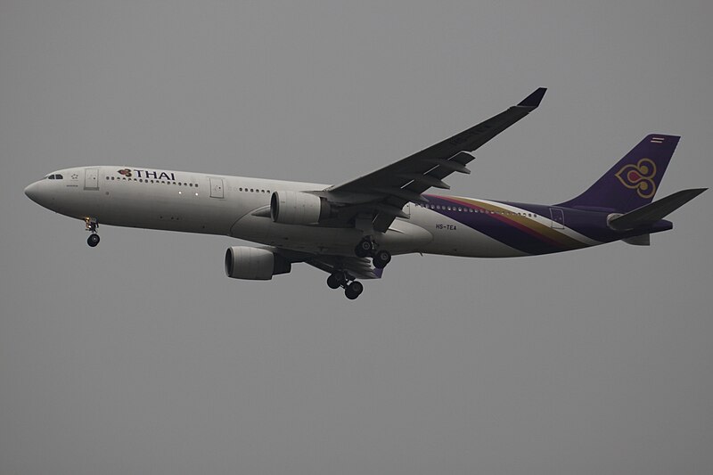 File:HS-TEA Airbus A330 Thai (7880241266).jpg