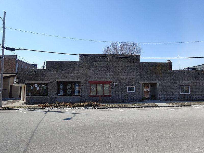 File:Harrison and Reushlein Garage - panoramio.jpg