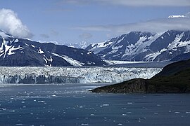 Ледник Хъбард, залив за разочарование и връх Ванкувър.jpg