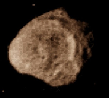 Hyperion_(bulan)