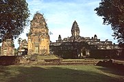 Angkor, Roluos-Gruppe: Bakong