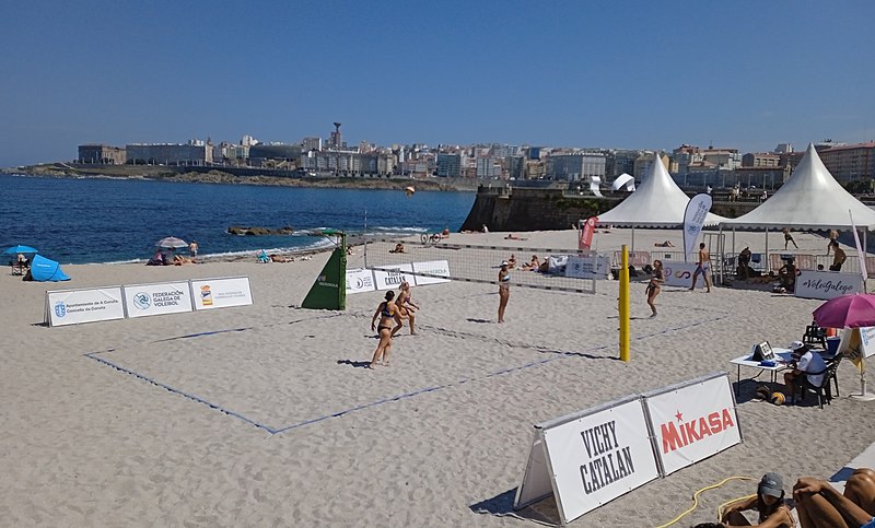 File:I Aberto da Coruña de voleibol praia.jpg
