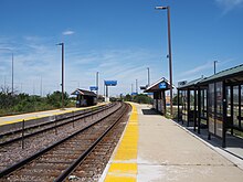 Inbound Northwest Line platform at Clybourn (50255916061).jpg