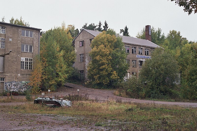 File:Industrial buildings in Santalahti Oct2011 001.jpg