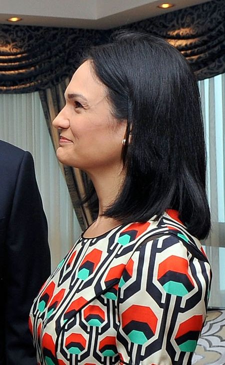 Isabel Saint Malo.jpg