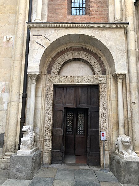 File:Italie, Modène, Duomo ou Cattedrale di Santa Maria Assunta in Cielo e San Geminiano (XIIe - XIIIe siècles), Porte de la Poissonnerie (Porta della Pescheria), XIIe siècle (50245489941).jpg