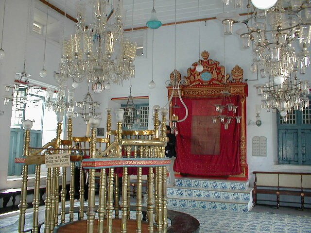 The Paradesi Synagogue in Kochi is an active 16th century synagogue