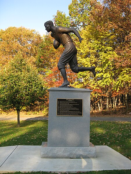 File:Jim Thorpe Memorial.jpg