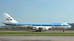 KLM Boeing 747-200 PH-BUF (7491686916).jpg