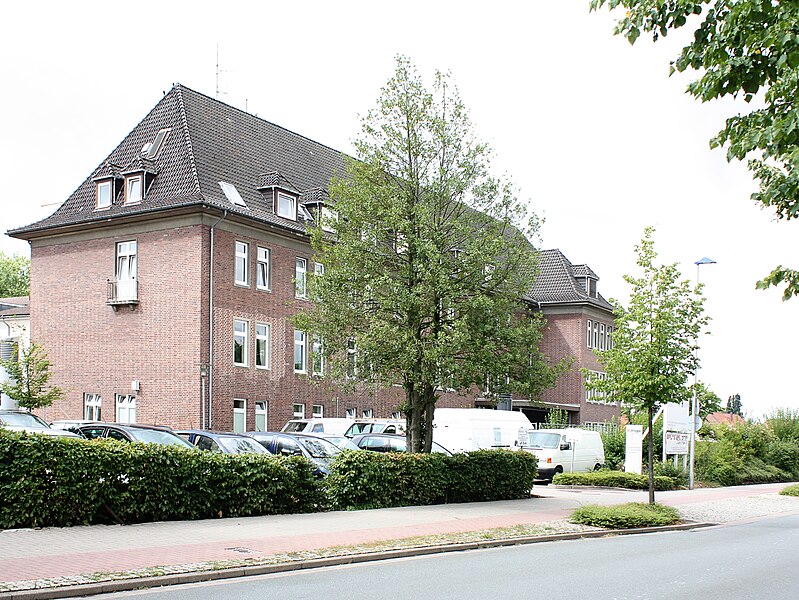 File:Krankenhaus Sulingen 2010 PD 02.JPG