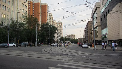 Как доехать до Красноказарменная улица, 1 на общественном транспорте