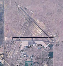 La Junta munitsipal aeroporti CO 2006 USGS.jpg