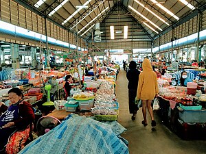 Un marché couvert, 2019